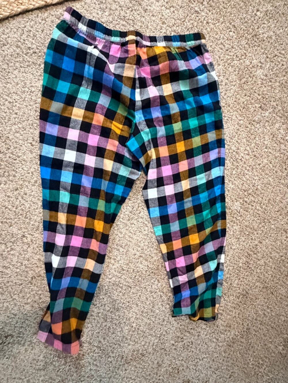 Joyce bun, colorful plaid fleece pajama pants EUC L 3261